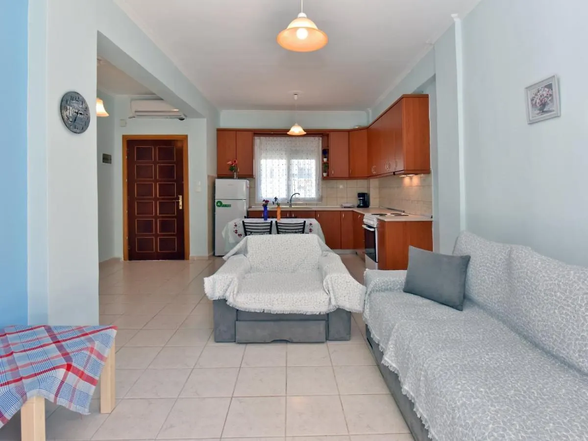 Lillian Apartment By Travel Pro Services - Nea Moudania Halkidiki 0*,  Grecia